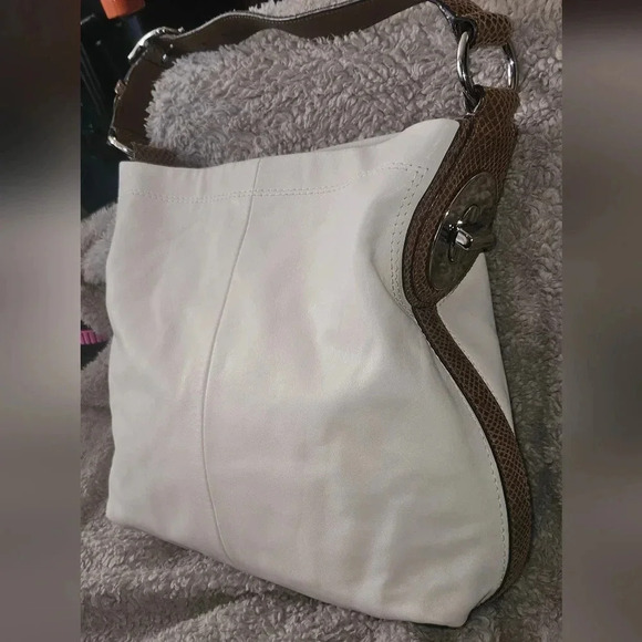 Coach Cream and Brown Hobo Bag - Picture 4 of 16